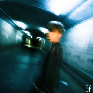 骚娘们扣屄自慰
